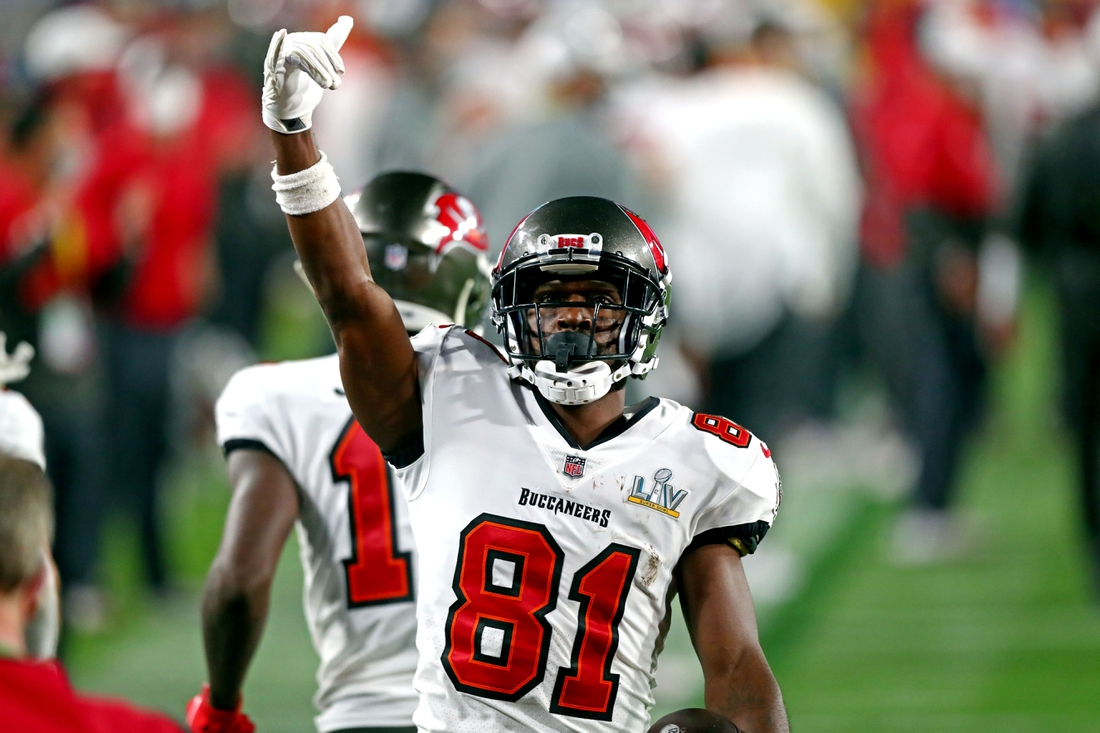 Feb 7, 2021; Tampa, FL, USA;  Tampa Bay Buccaneers wide receiver Antonio Brown (81) reacts after a play during the second quarter against the Kansas City Chiefs in Super Bowl LV at Raymond James Stadium.  Mandatory Credit: Mark J. Rebilas-USA TODAY Sports