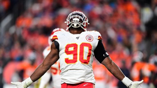 Report: Chiefs bringing back DE Emmanuel Ogbah (NFL)