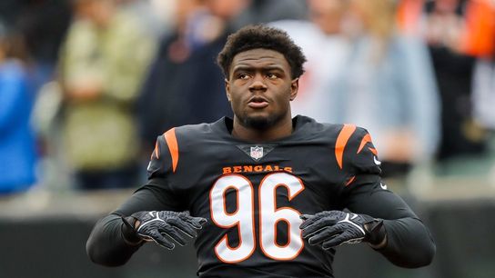 Report: Falcons signing veteran DE Cameron Sample (NFL)