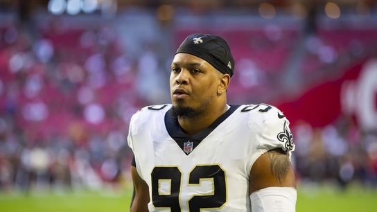 DE Marcus Davenport announces retirement after release from Bears (NFL)