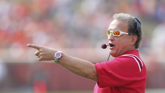Reports: Former NC State coach Chuck Amato dies at 80 (College Football)