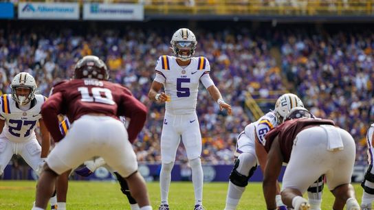 Report: Jayden Daniels tells LSU to stop using his NIL (College Football). Photo by Stephen Lew-Imagn Images