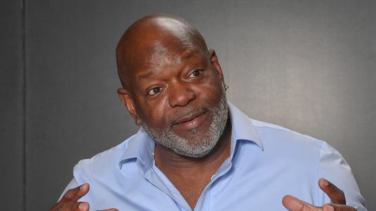 Emmitt Smith accused of cheating solar investor out of $2.5M (NFL)