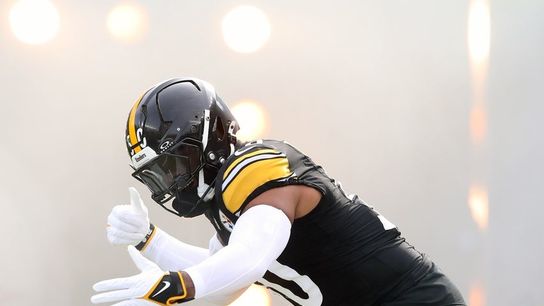 Reports: Steelers, veteran LB Elandon Roberts reunite on 1-year deal (NFL)