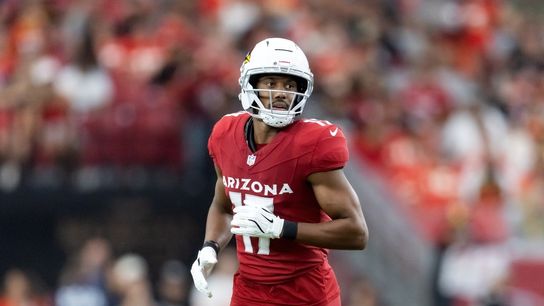Texans sign WRs Zay Jones, Sterling Shepard (NFL)