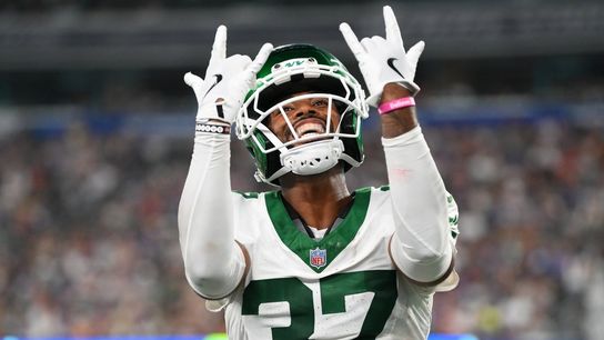 Jets CB Qwan'tez Stiggers 'good' after leaving practice in ambulance (NFL)