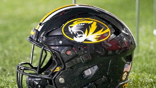 Missouri freshman OL awaiting a heart transplant (College Football)