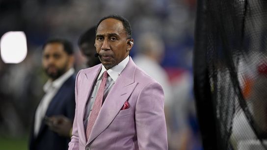 Stephen A. Smith apologizes to Lane Johnson for mental health comments (NFL)