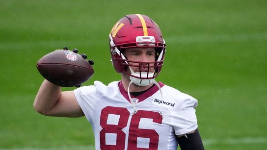 Report: TE Zach Ertz (torn ACL) cleared for football activities (NFL)