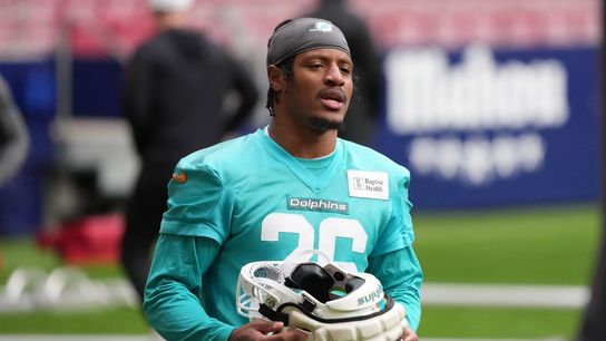Report: Commanders sign CB Rasul Douglas to 1-year deal (NFL). Photo by Kirby Lee-Imagn Images