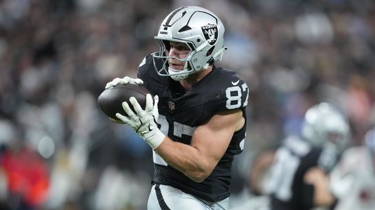 Raiders TE Michael Mayer signs multi-year extension (NFL)