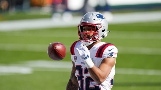 Patriots rule out RB TreVeyon Henderson (ankle) for season opener (NFL). Photo by Darren Yamashita-Imagn Images