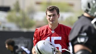 Raiders sign No. 1 overall pick QB Fernando Mendoza (NFL). Photo by Candice Ward-Imagn Images