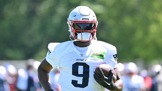 Reports: Texans obtain WR Kayshon Boutte from Patriots (NFL). Photo by Eric Canha-Imagn Images