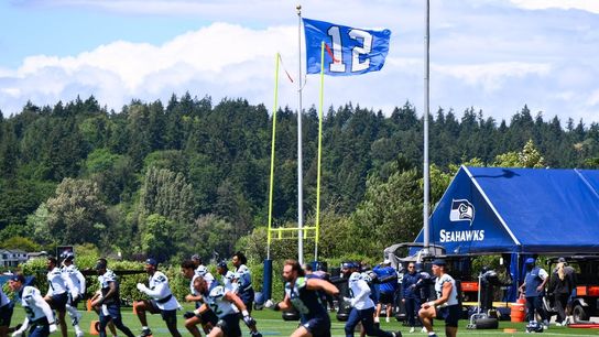 Report: Two groups emerge as favorites in Seahawks' sale process (NFL). Photo by Steven Bisig-Imagn Images