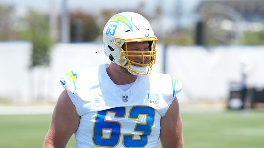 Chargers C Tyler Biadasz carted off field with leg injury (NFL)