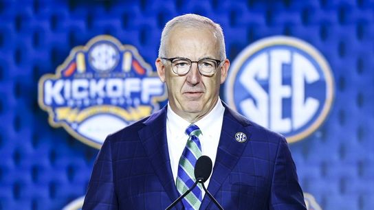 SEC commish says CFP expansion not a given, points to schedule ‘issues’ (College Football)