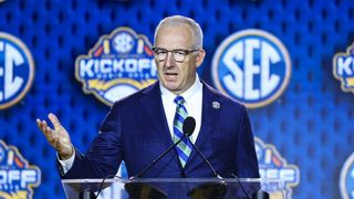 The Week College Football Stopped Waiting for Permission (College Football). Photo by Nathan Ray Seebeck-Imagn Images