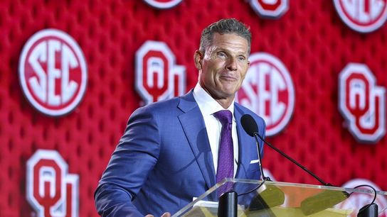 Oklahoma coach Brett Venables agrees to new 6-year, $69M deal (College Football). Photo by Nathan Ray Seebeck-Imagn Images