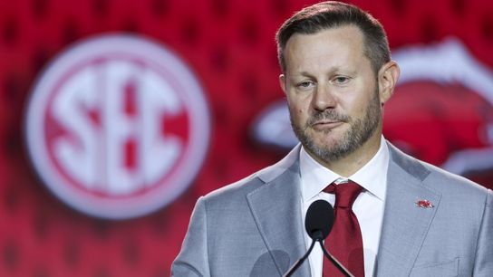 New Arkansas coach treating debut vs. North Alabama like a Super Saturday (College Football)