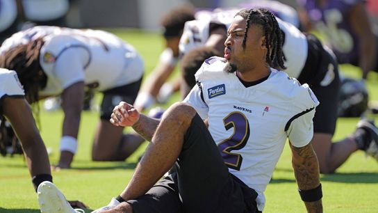 Ravens CB Nate Wiggins injures leg, carted off practice field (NFL)
