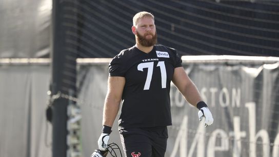 Texans RT Braden Smith carted off practice field (NFL)