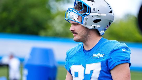 Lions TE Sam LaPorta nursing hip injury, Week 1 status uncertain (NFL). Photo by Junfu Han / USA TODAY NETWORK via Imagn Images