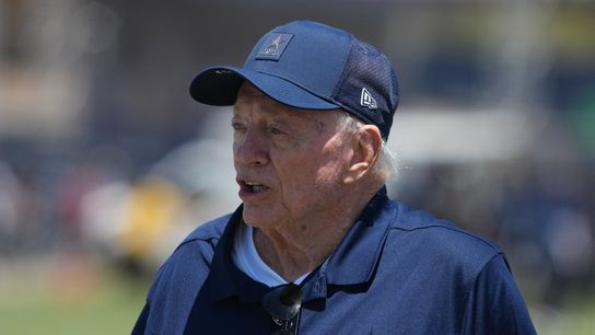 Jerry Jones: Cowboys have 'serious' financial room to make trade (NFL). Photo by Kirby Lee-Imagn Images
