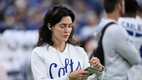 Colts owner Carlie Irsay-Gordon defends presence on sideline (NFL)