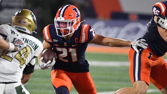 Pre-halftime Hail Mary sparks Illinois to victory over UAB (College Football)
