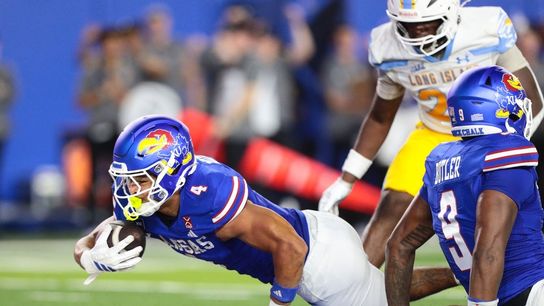 New starting QB Isaiah Marshall steers Kansas to rout of Long Island (College Football)