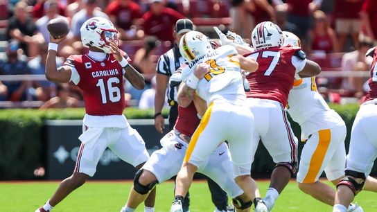 LaNorris Sellers throws for 3 TDs, South Carolina blows out Kent State (College Football)