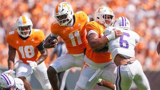 Faizon Brandon stars in debut, No. 20 Tennessee routs Furman (College Football)