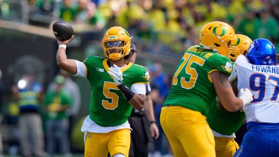 No. 2 Oregon rallies, avoids upset by Boise State (College Football)