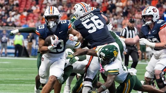 Auburn stops Baylor on two-point attempt, escapes with win (College Football)