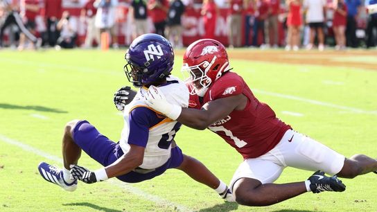 Ryan Silverfield’s Arkansas debut results in win over North Alabama (College Football)