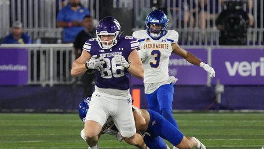 Aidan Chiles leads Northwestern past pesky South Dakota State (College Football)