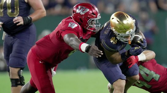 No. 3 Notre Dame guarding against letdown vs. run-heavy Rice (College Football). Photo by Mark Hoffman/Milwaukee Journal Sentinel / USA TODAY NETWORK via Imagn Images
