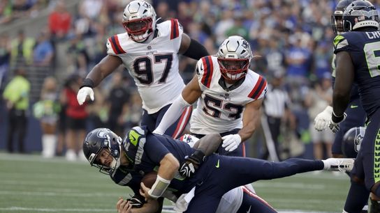 Seahawks rally for 13-10 win behind backup, pressure Pats into late panic (NFL). Photo by Joe Nicholson