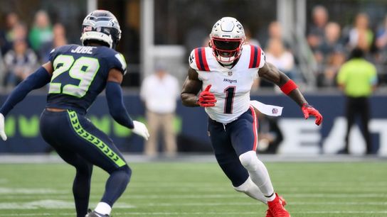 Report: Pats WR A.J. Brown believed to have high-ankle sprain (NFL)