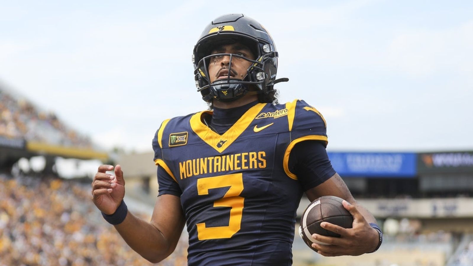 Michael Hawkins Jr. shows out, as West Virginia dominates Tennessee-Martin
