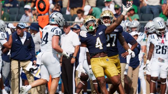 CJ Carr helps No. 3 Notre Dame trounce Rice (College Football)