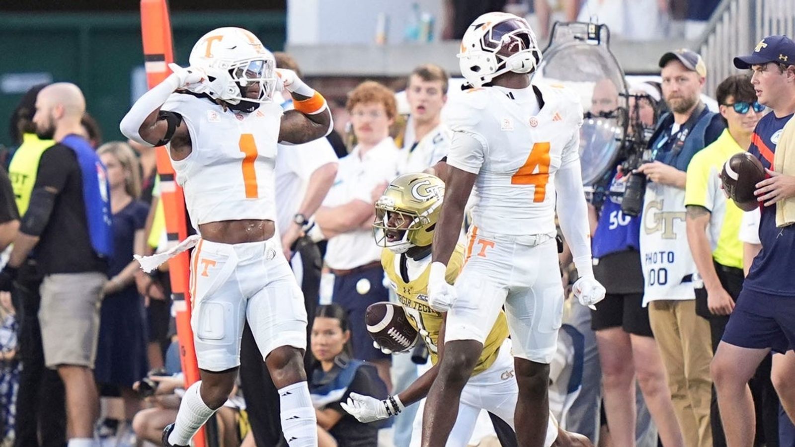 DeSean Bishop, No. 18 Tennessee pull away from Georgia Tech