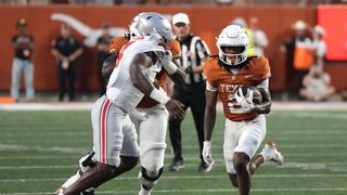Down 20 points in 4th quarter, No. 4 Texas rallies to stun No. 1 Ohio State (College Football). Photo by Scott Wachter-Imagn Images