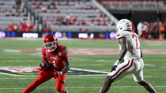 Devon Dampier’s 4 total TDs easily lead No. 20 Utah past Arkansas (College Football)
