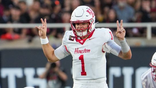 Conner Weigman shines as No. 25 Houston edges Georgia Southern (College Football)