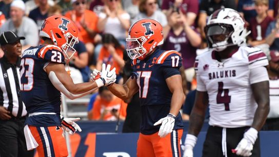 Katin Houser throws for 305 yards as Illinois routs Southern Illinois (College Football)