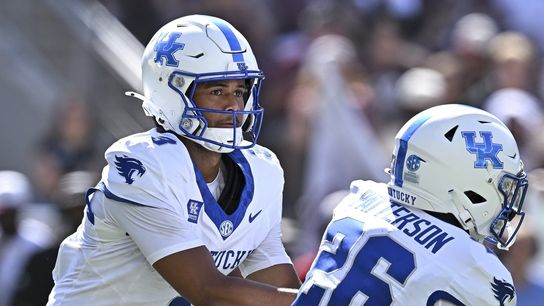 Top 25 roundup: Kenny Minchey leads Kentucky to upset of No. 9 Texas A&M (College Football)