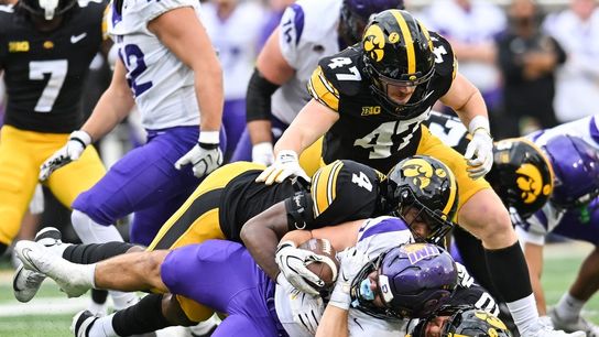 No. 17 Iowa brandishes nation's best scoring defense vs. No. 18 Michigan (College Football)