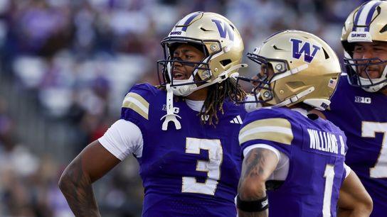 Washington ready to get Big Ten party started vs. Minnesota (College Football). Photo by Joe Nicholson